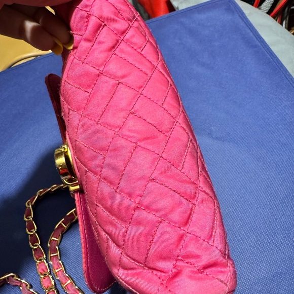 Prada Pink Quilted Women's Bag - Picture 5 of 11